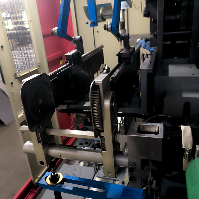 Мощность 60-90 листов 8 часов Матрац Производственная линия с весенним концом кольца Диаметр 65 мм - 90 мм Сборка проволока Диаметр 1,3-1,6 мм для сборки матраса